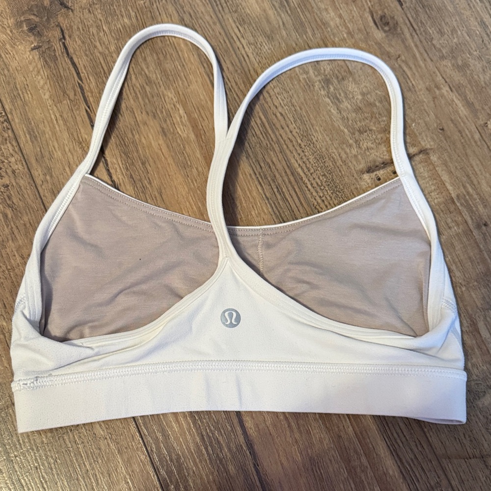 Lululemon Y FlowSports Bra